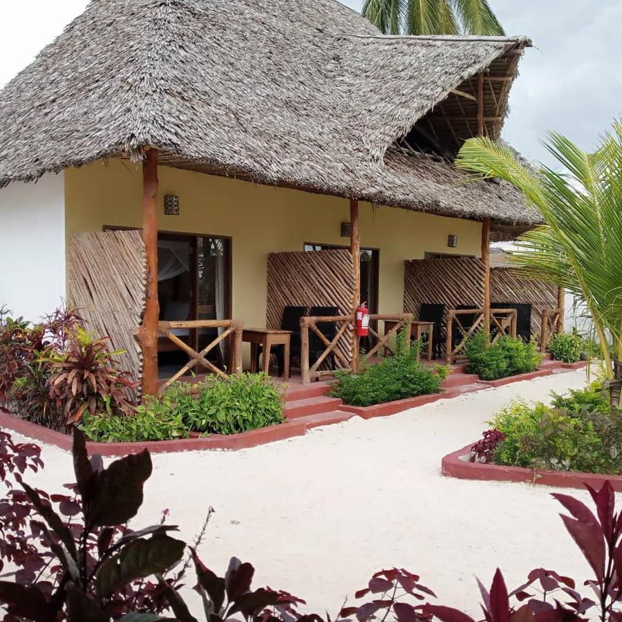 Weavers Lodge Pongwe Eksteriør bilde