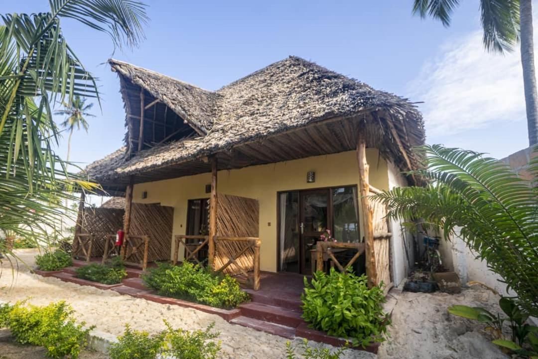 Weavers Lodge Pongwe Eksteriør bilde