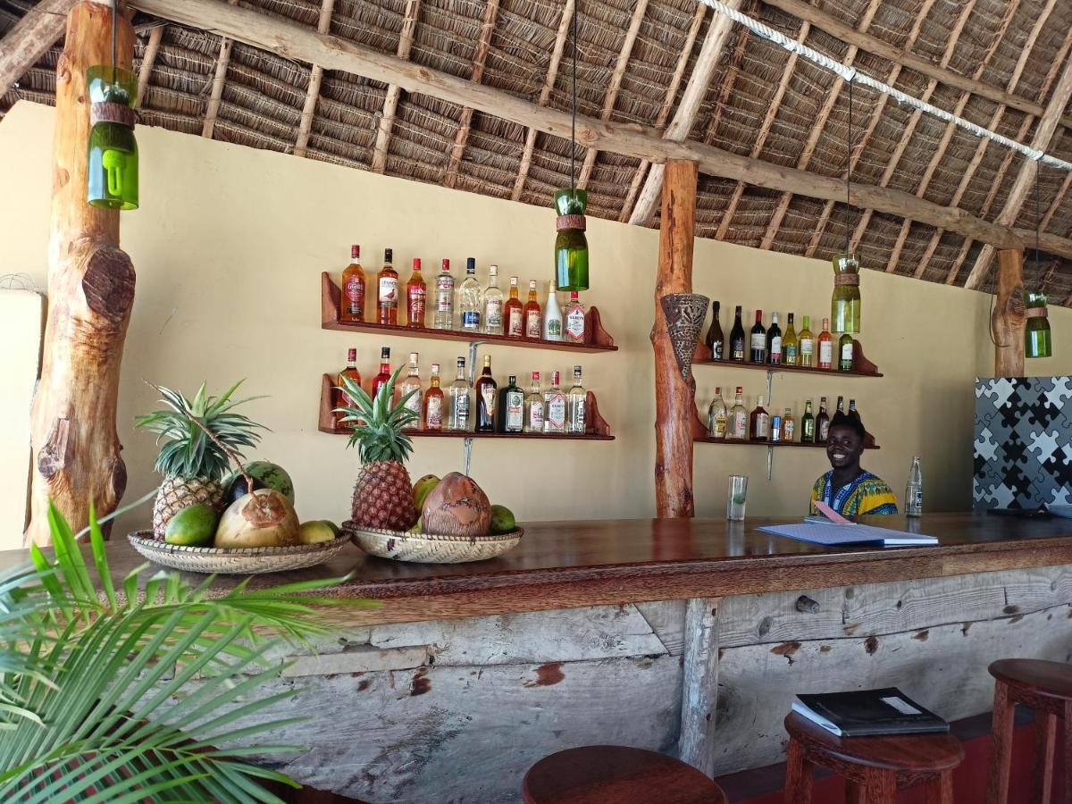 Weavers Lodge Pongwe Eksteriør bilde